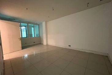 East Residence @ KLGCC