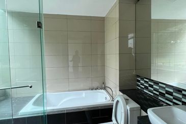 East Residence @ KLGCC