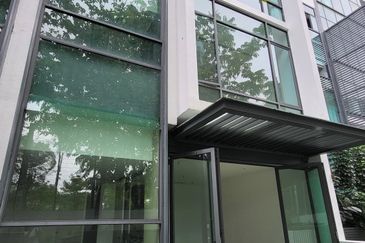 East Residence @ KLGCC