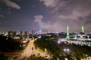 Residensi Solaris Parq