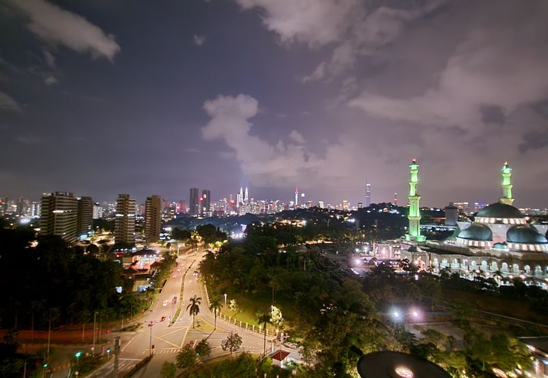 Residensi Solaris Parq