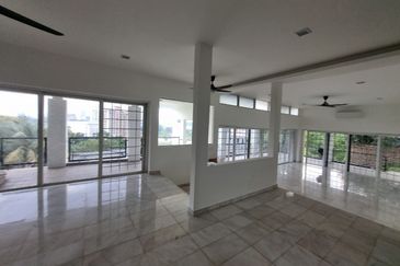 Lorong Taman Pantai 7