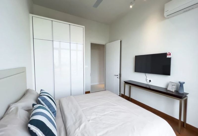 Pavilion Embassy Residence