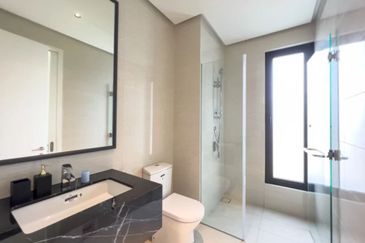 Pavilion Embassy Residence