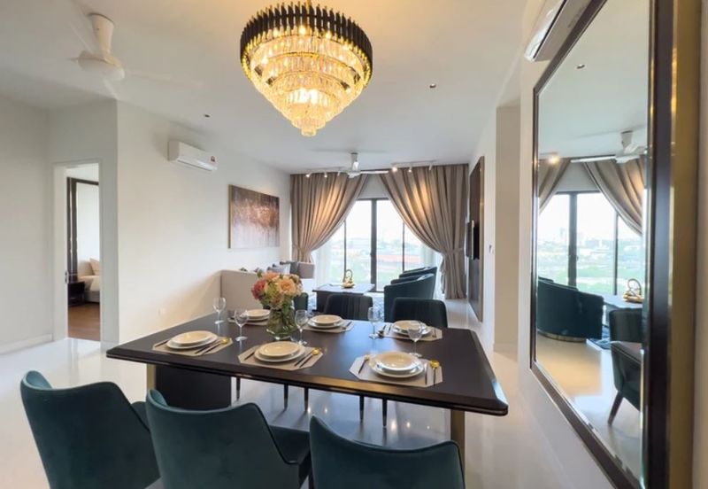 Pavilion Embassy Residence