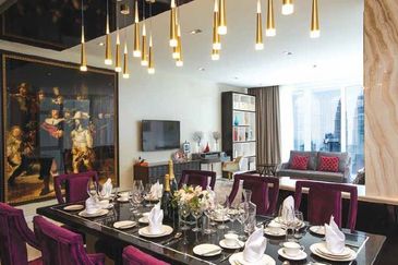 Face Platinum Suites