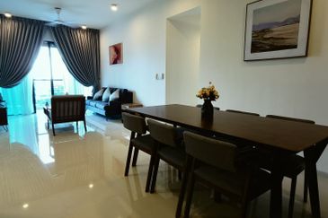 Residensi Solaris Parq