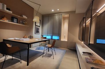 Aetas Seputeh Luxury Condo with Private Lift 