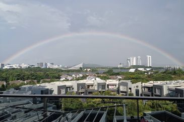 Mirage By The Lake Condominium