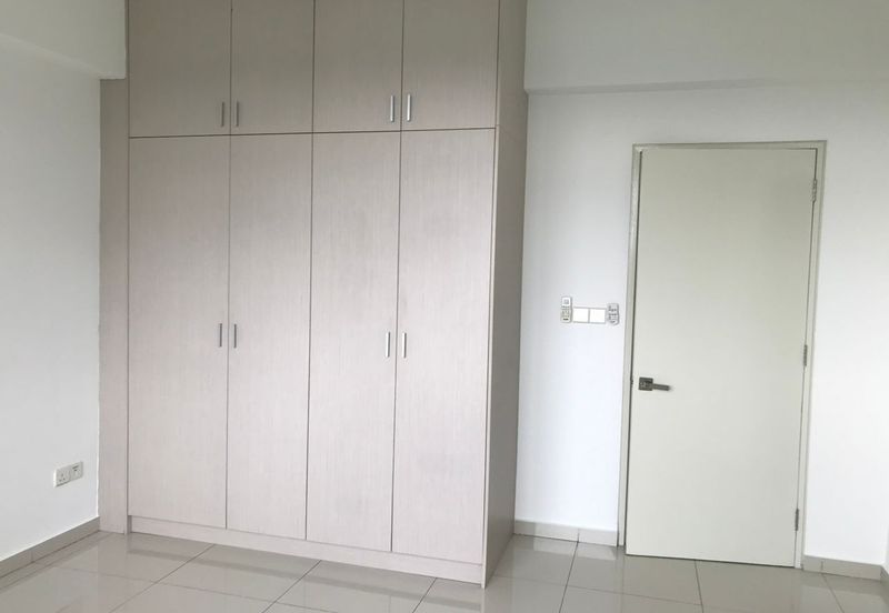 Mirage By The Lake Condominium