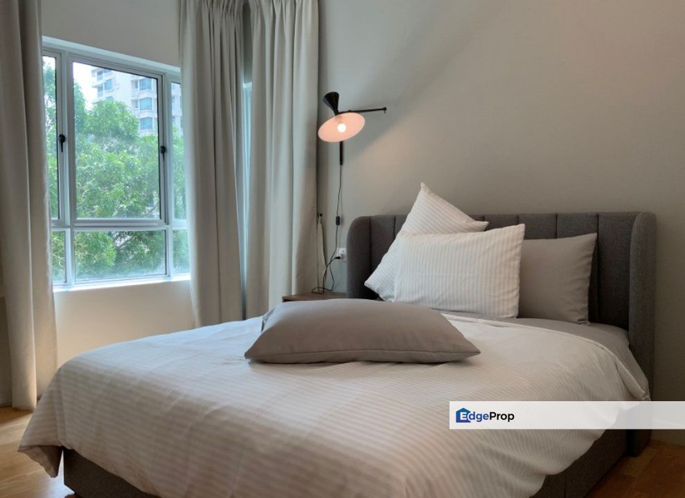 Fire Sale : Mont Kiara Fully Furnished 3 Bedrooms, Kuala Lumpur, Mont Kiara