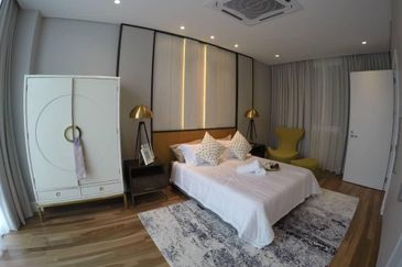 East Residence @ KLGCC