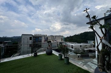 Bungalow @ Country Heights Damansara | Fully Furnished | Freehold