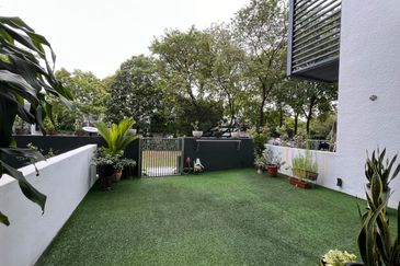 East Residence @ KLGCC