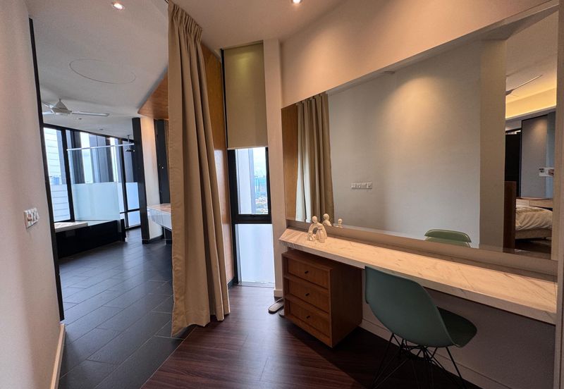 Exclusive, Low-density and Luxury 4-Bedroom Condos with Skyline View @ Bangsar