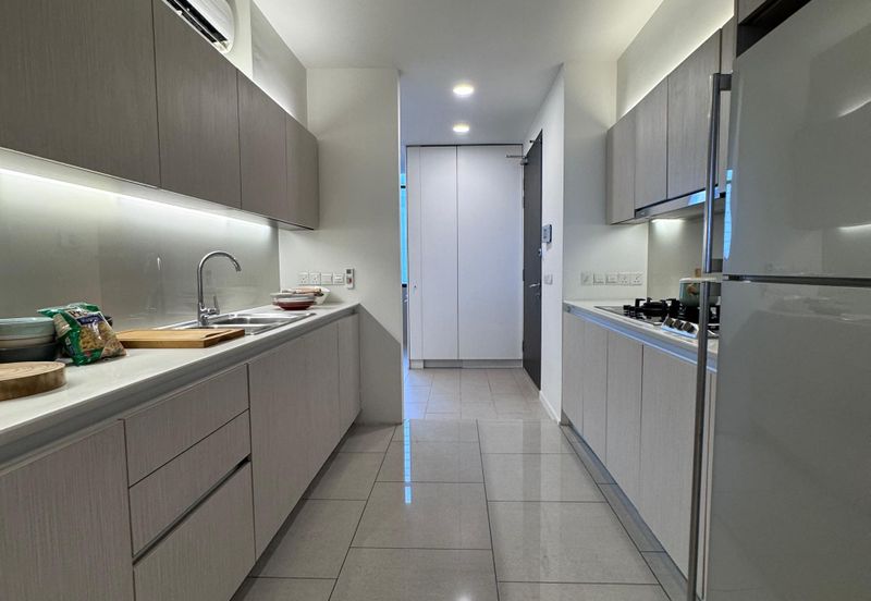 Exclusive, Low-density and Luxury 4-Bedroom Condos with Skyline View @ Bangsar