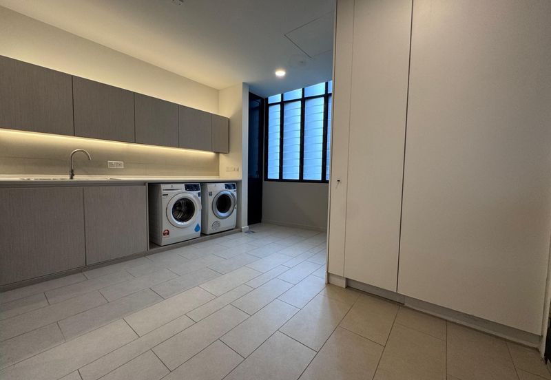 Exclusive, Low-density and Luxury 4-Bedroom Condos with Skyline View @ Bangsar