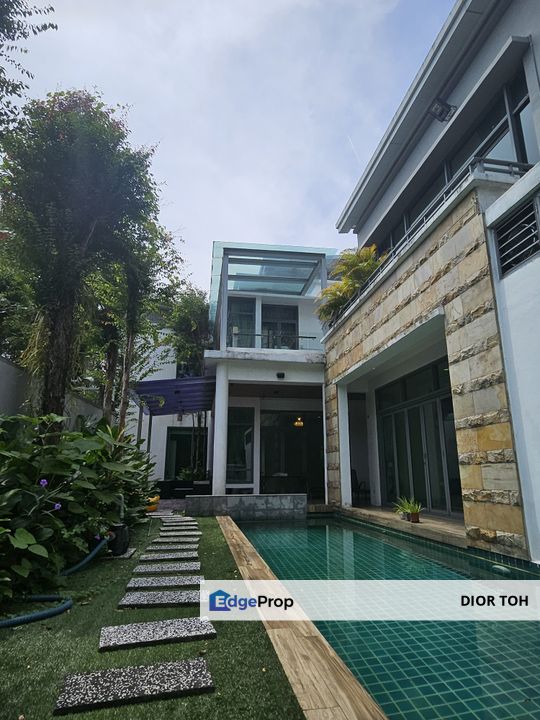2 Storey Bungalow Gated Guarded @ Mont Kiara , Kuala Lumpur, Mont Kiara