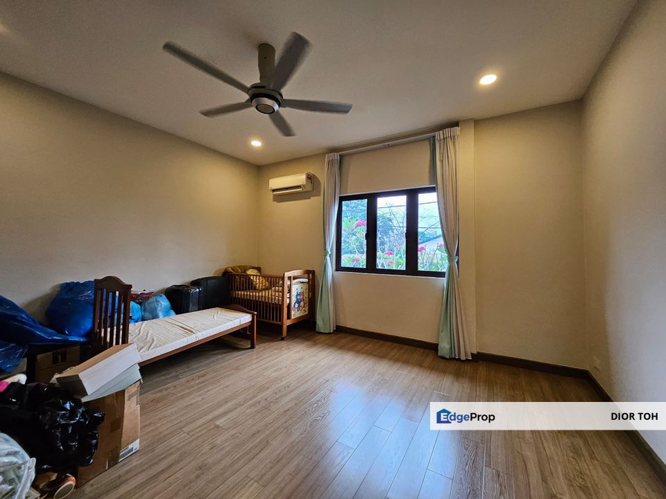 2.5 Storey Bungalow PJ spacious garden  & greenery, Selangor, Petaling Jaya
