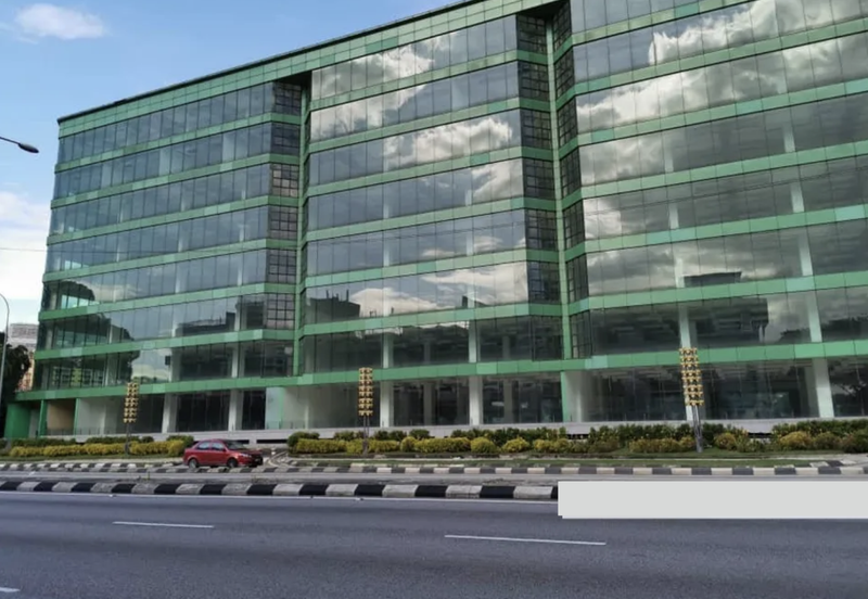 8 storey Enbloc Commercial Building for Rent at Kuala Lumpur. 