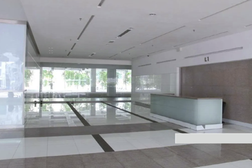 8 storey Enbloc Commercial Building for Rent at Kuala Lumpur. 