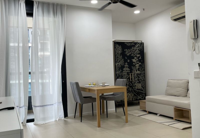Arcoris Residences