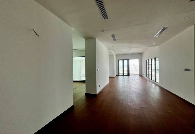 A New Luxury Low Density Condo @Pinnacle Bangsar