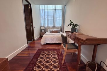 East Residence @ KLGCC