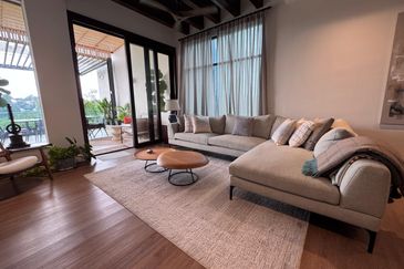 East Residence @ KLGCC