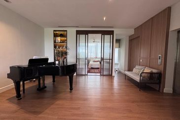 East Residence @ KLGCC