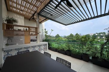 East Residence @ KLGCC