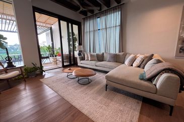 East Residence @ KLGCC