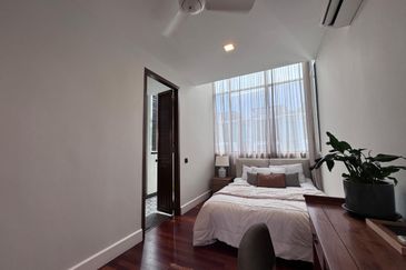 East Residence @ KLGCC