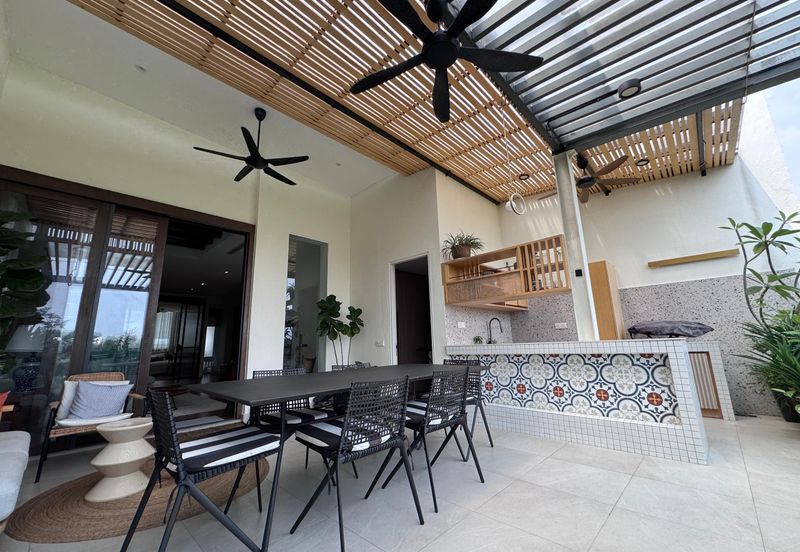 East Residence @ KLGCC