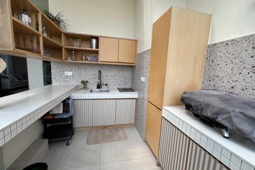 East Residence @ KLGCC