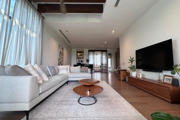 East Residence @ KLGCC