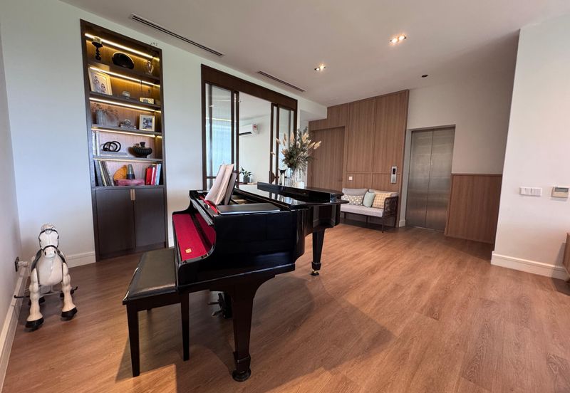 East Residence @ KLGCC