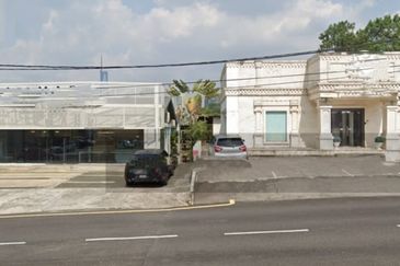 Commercial Bungalow with Main Road Frontage @Bangsar. Walking distance to Bangsar Village.
