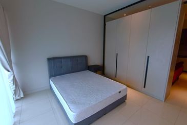 Datum Jelatek Residence