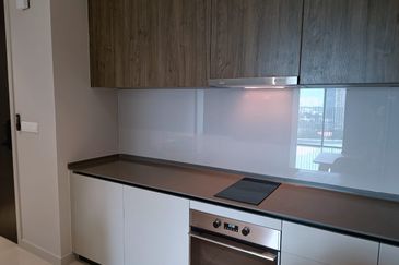 Datum Jelatek Residence