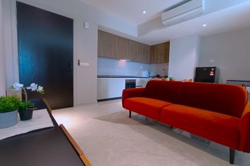 Datum Jelatek Residence