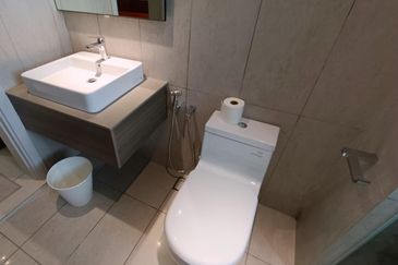 Datum Jelatek Residence