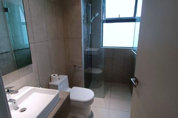 Datum Jelatek Residence