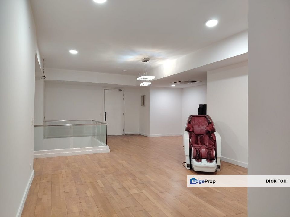 Duplex Penthouse with KLCC view @ Gateway Kiaramas, Mont Kiara. Walking distance to Garden International School & Verve Shops., Kuala Lumpur, Mont Kiara