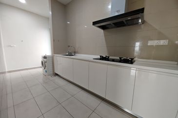 Mayfair Residences @ Pavilion Embassy