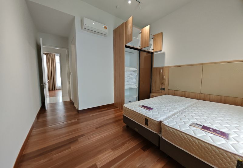 Mayfair Residences @ Pavilion Embassy