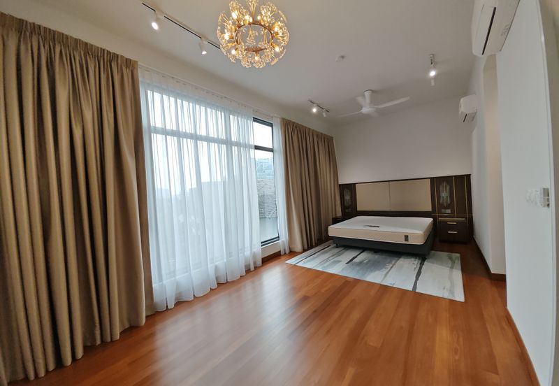 Mayfair Residences @ Pavilion Embassy