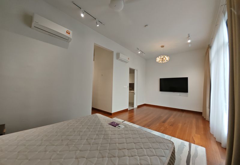 Mayfair Residences @ Pavilion Embassy