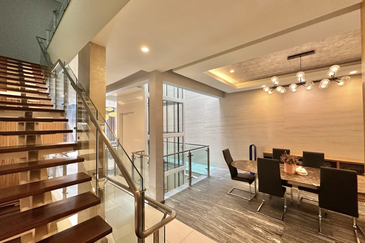 East Residence @ KLGCC