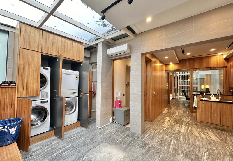 East Residence @ KLGCC